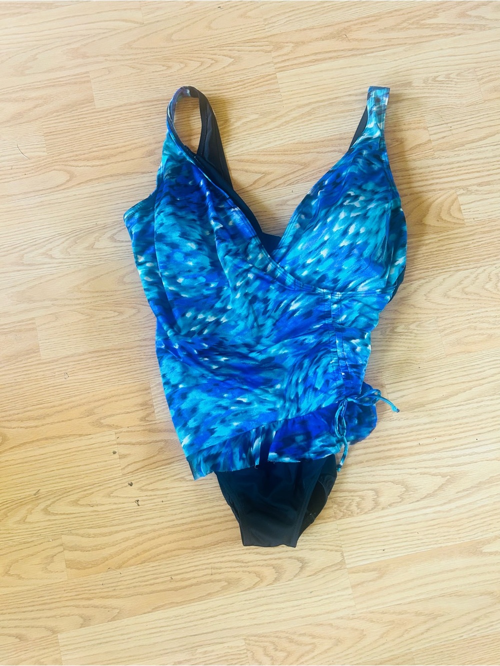 Blue Patterned Women’s One-Piece Swimsuit Sz 14